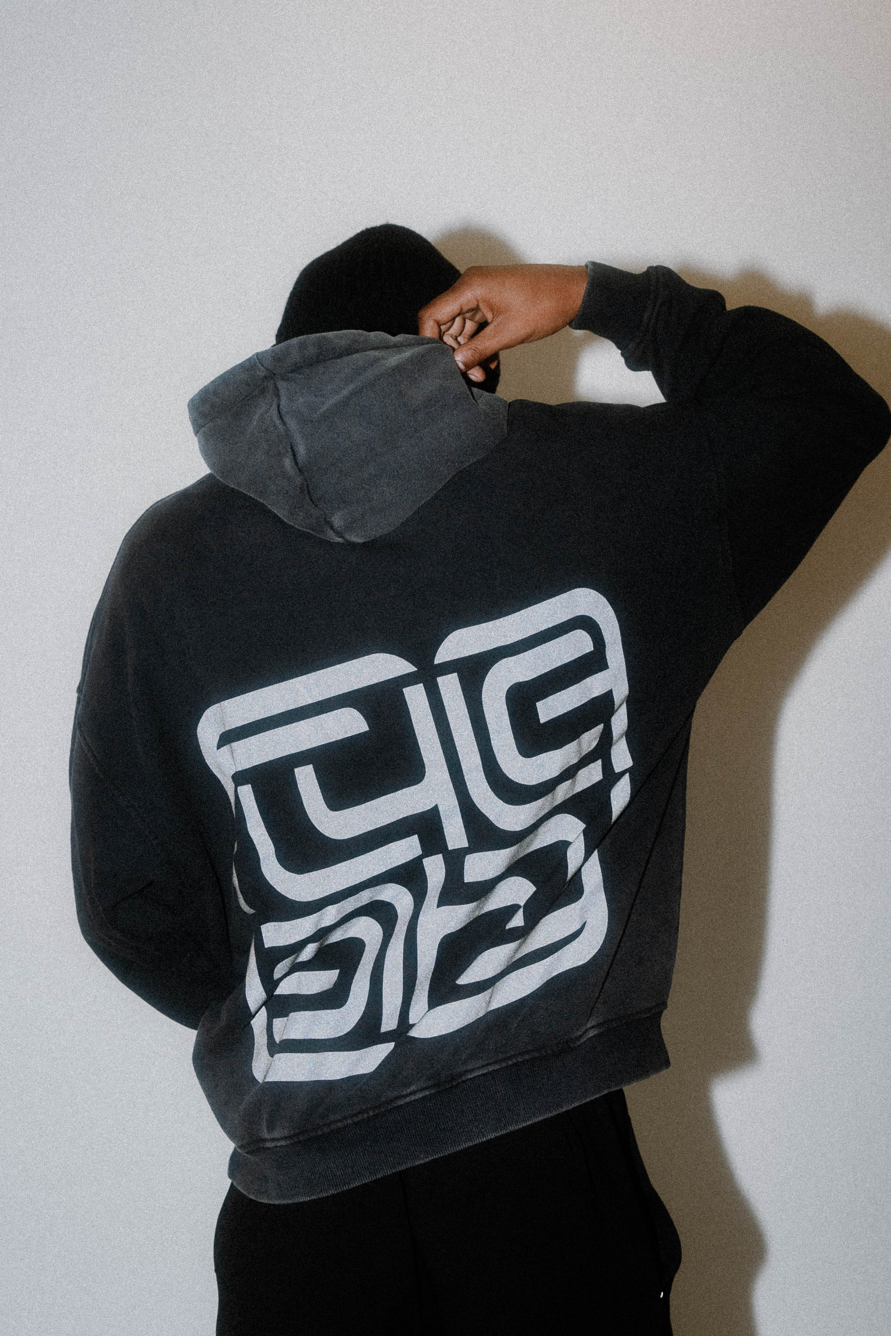 COMMANDMENTS HOODIE-VINTAGE BLACK